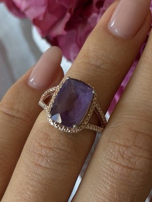Beautiful 925 Sterling Silver Amethyst Ring Size 5