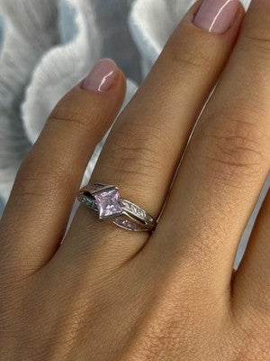 10K White Gold Pink Topaz & Diamond Ring Size 7