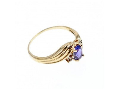 10K Yellow Gold Amethyst & Diamonds Ring Size 5.5
