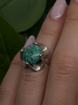 Vintage 925 Sterling Silver Green Peking Glass Stone Ring Size 6