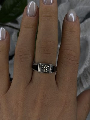 Vintage 925 Sterling Silver Black Onyx & Marcasite Ring Size 8.5