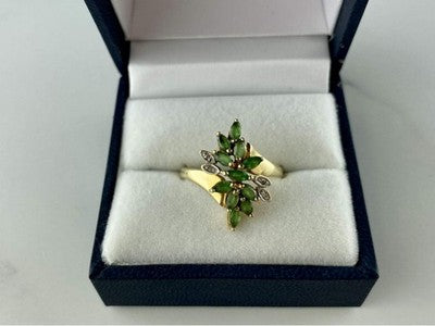10K Yellow Gold Peridot & Diamonds Ring Size 8