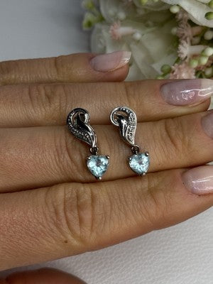 925 Sterling Silver Blue Topaz Heart Earrings Length 0.85 Inch