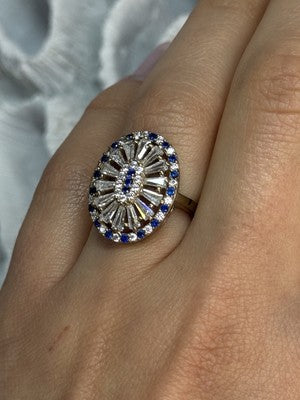 Beautiful 925 Sterling Silver CZ Ring Size 7.5