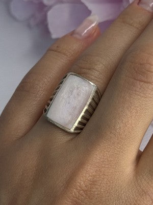 925 Sterling Silver Pink Abalone Ring Size 7.5