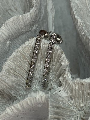 14K WHITE GOLD DIAMONDS EARRINGS LENGTH 1.13 INCH