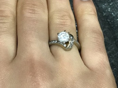 925 Sterling Silver CZ Ring Size 6.5