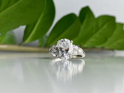 925 Sterling Silver CZ Ring Size 9