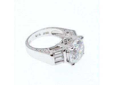 925 Sterling Silver CZ Ring Size 5.5