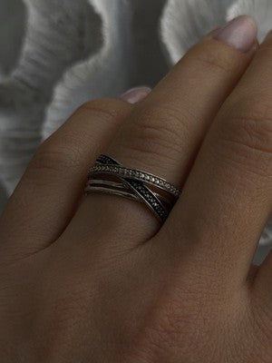 925 Sterling Silver White & Black Diamonds Ring Size 7