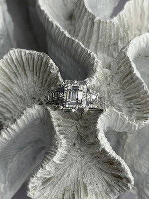 Beautiful Shiny 925 Sterling Silver Cz Ring Size 10