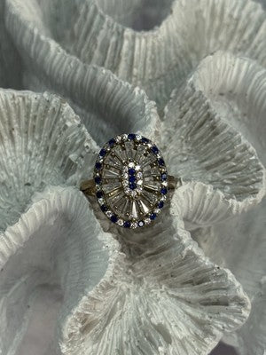 Beautiful 925 Sterling Silver CZ Ring Size 7.5