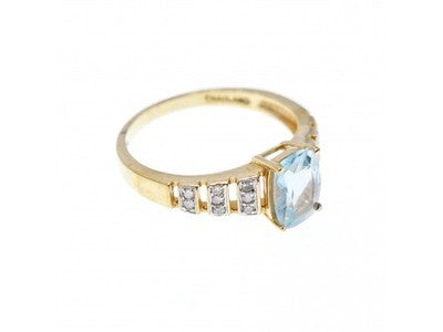 10K Yellow Gold Aquamarine & Diamonds Ring Size 7