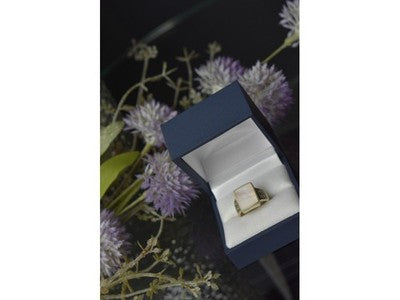 925 Sterling Silver Mother of Pearl Ring Size 6.5