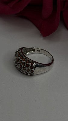 Beautiful 925 Sterling Silver Red Garnet Ring Size 7.5