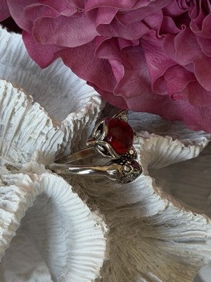 925 Sterling Silver Fox & Snake Red Glass Cabochon Ring Size 9 Sizable