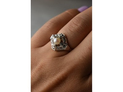 925 Sterling Silver Pearl and Marcasites Ring Size 6.5