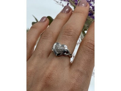 925 Sterling Silver Diamond "Heart" Ring Size 7.5