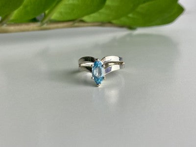 925 Sterling Silver Paraiba Tourmaline Ring Size 8
