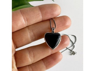 925 Sterling Silver Black Jade and Mother of Pearl "Heart" Chain with Pendant