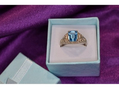 925 Sterling Silver Blue Topaz Openwork Ring Size 6.5