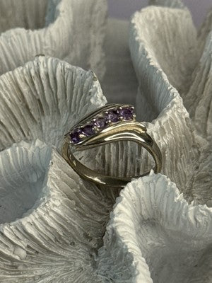 Elegant 925 Sterling Silver Amethyst Ring Size 9.5