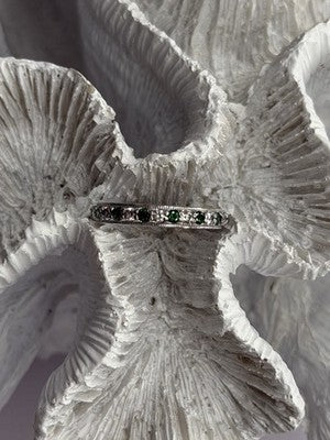 925 Sterling Silver White & Green Cz Band Ring Size 6