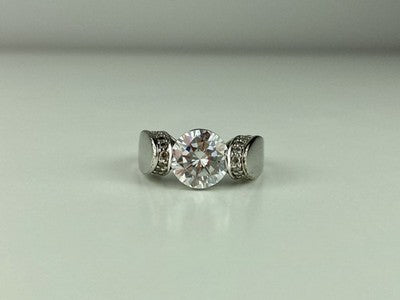 925 Sterling Silver CZ Ring Size 7