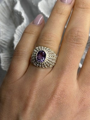 Elegant Design 925 Sterling Silver Amethyst Ring Size 6