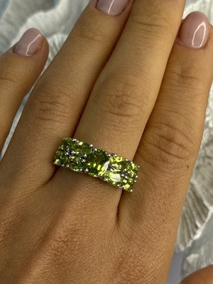 925 Sterling Silver Peridot Ring Size 8
