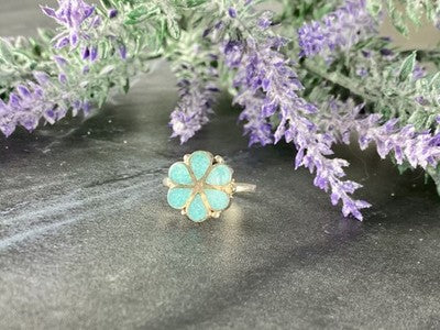 925 Sterling Silver Nephrite (Jade) Inserts "Flower" Ring Size 7.5