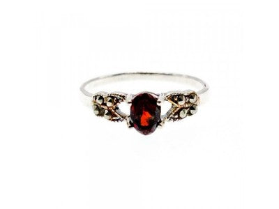 925 Sterling Silver Garnet & Marcasites Ring Size 7