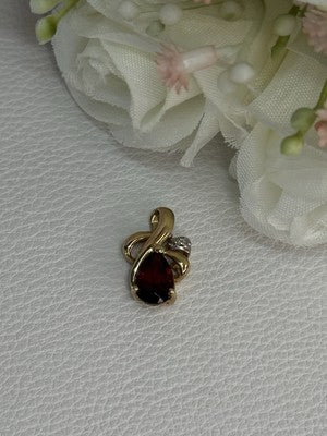 10K Yellow Gold Garnet & Diamond Pendant Length 0.65 Inch