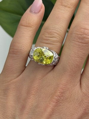 Shiny 925 Sterling Silver Cz Ring Size 7