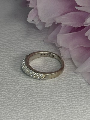 Classy 925 Sterling Silver CZ Ring Size 7.5