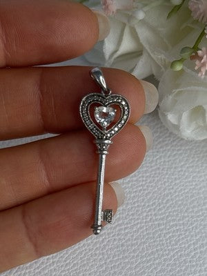925 Sterling Silver Beryl Love Key Pendant Length 1.60 Inch