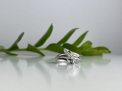 925 Sterling Silver White Topaz Ring Size 7