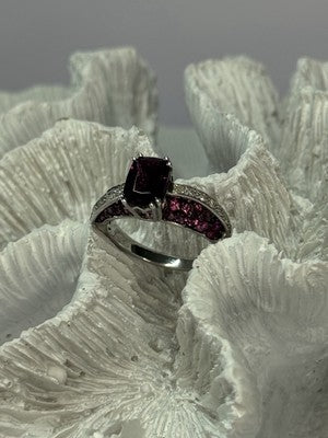 10K White Gold Spinel & Diamond Ring Size 6.5