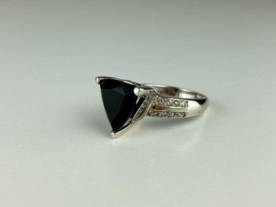 925 Sterling Silver Black Nephrite ( Jade ) & Quartz Ring Size 8