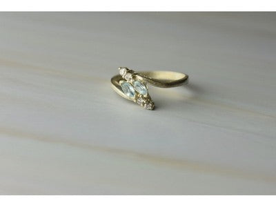 925 Sterling Silver Blue Spinel & CZ Ring Size 9