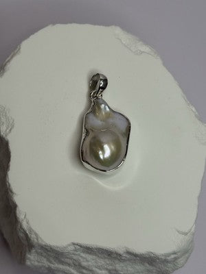 925 Sterling Silver Pearl Pendant Length 1.3 Inch