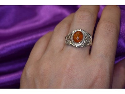 925 Sterling Silver Amber Ring Size 8.5