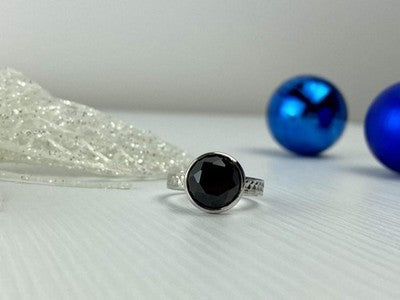 925 Sterling Silver Black Onyx Ring Size 8