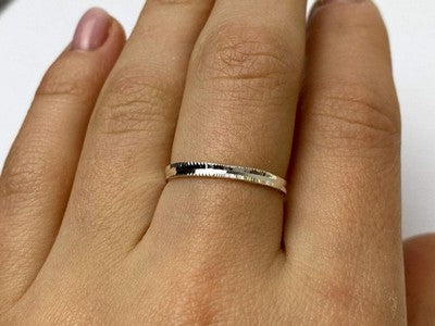 925 Sterling Silver Band Ring Size 8.5 Italy