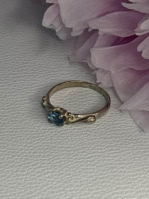 925 Sterling Silver Topaz Ring Size 8.5