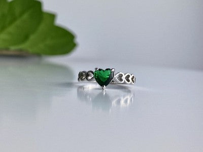 925 Sterling Silver Green CZ "Heart" Ring Size 6.5
