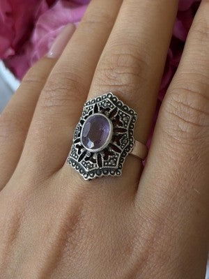 Vintage 925 Sterling Silver Amethyst & Marcasite Ring Size 8
