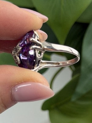 925 Sterling Silver Amethyst & Marcasite Flower Ring Size 7.5