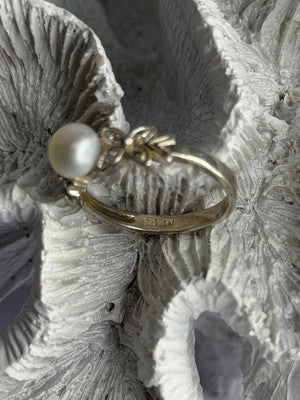 Lovely 925 Sterling Silver Pearl & Beryl Ring Size 10