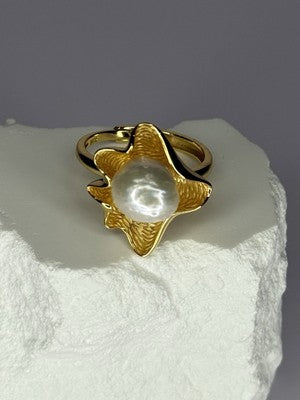 925 Sterling Silver  Gold Plated Pearl  "Ocean Mood" Ring Size Adjustable